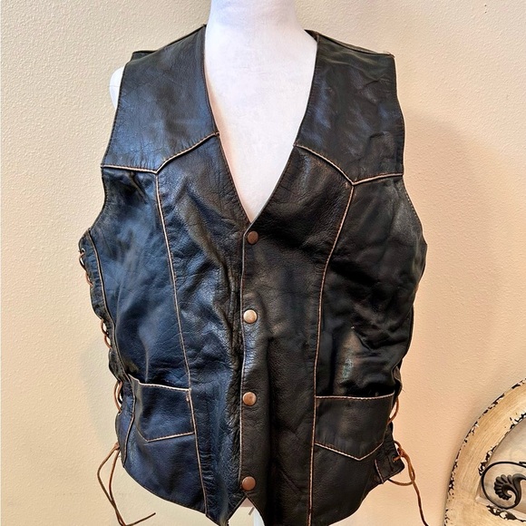 Leather Eagle Embossed Moto Style USA Vest 44 Goth Patriotic Bikecore Vintage - Picture 5 of 12